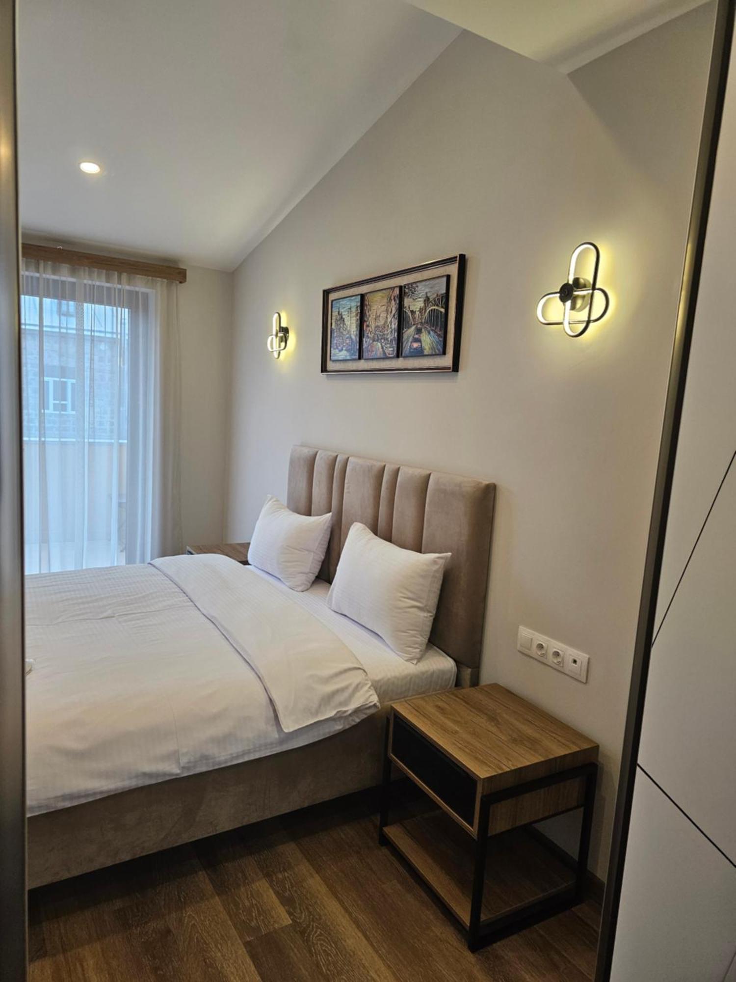 Hotel Avenue 30 Yerevan Bagian luar foto
