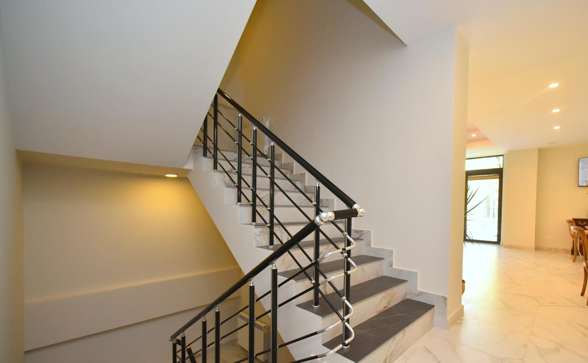 Hotel Avenue 30 Yerevan Bagian luar foto