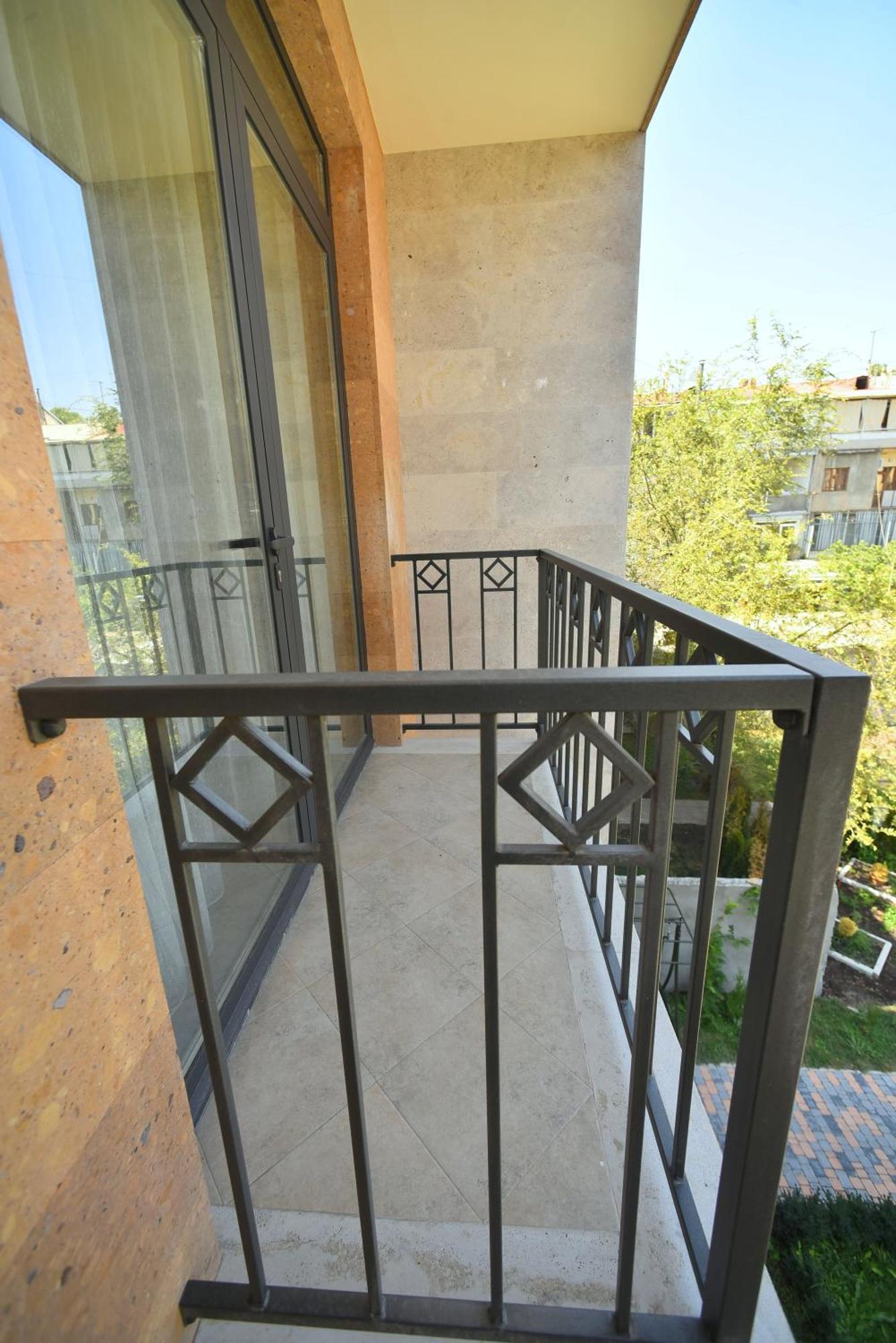 Hotel Avenue 30 Yerevan Bagian luar foto